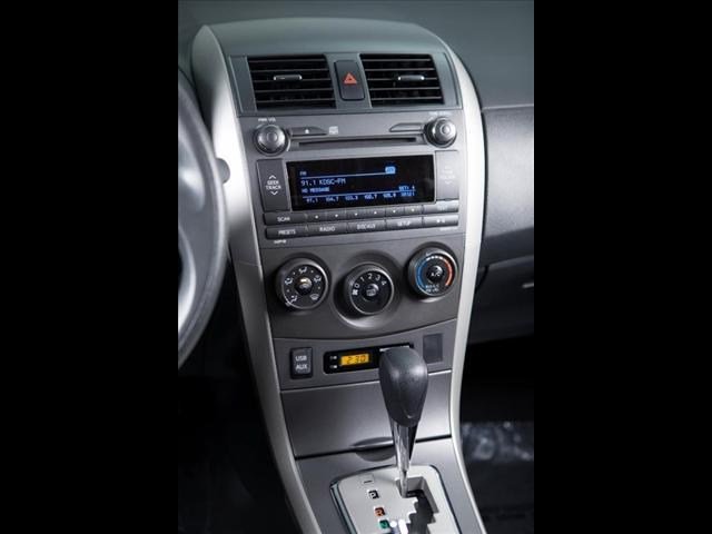 Toyota Corolla 2011 photo 4
