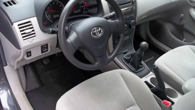 Toyota Corolla W/tech Pkg Sedan