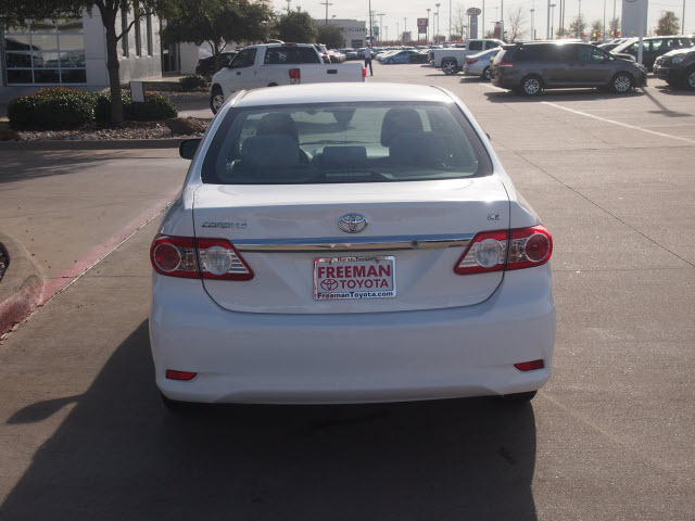 Toyota Corolla 2011 photo 5