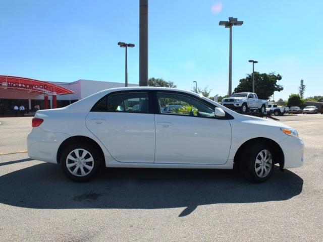 Toyota Corolla 2011 photo 2