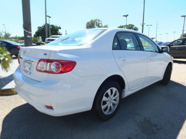 Toyota Corolla 2011 photo 3