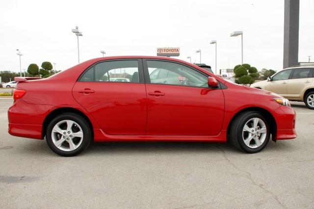 Toyota Corolla 2011 photo 1