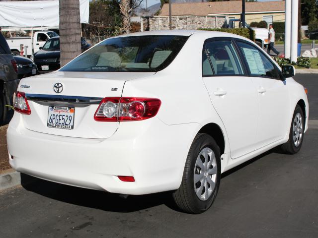 Toyota Corolla 2011 photo 3