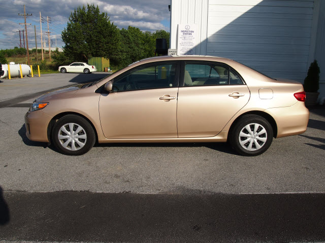 Toyota Corolla Supercab Flareside XL Unspecified