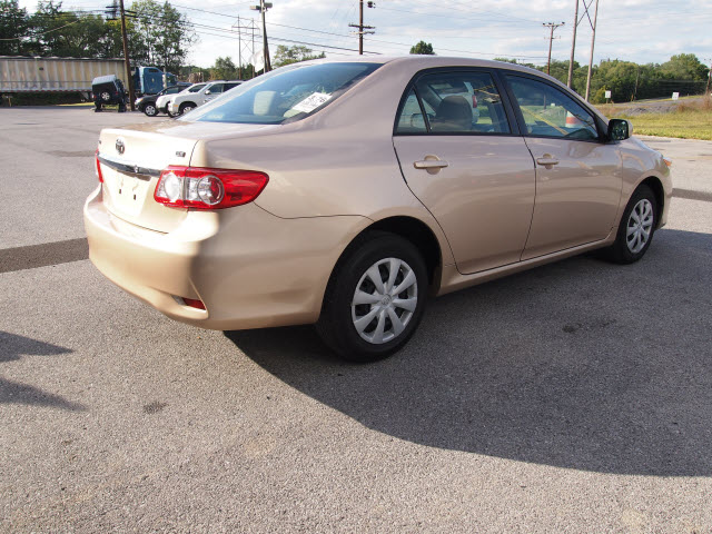Toyota Corolla 2011 photo 2
