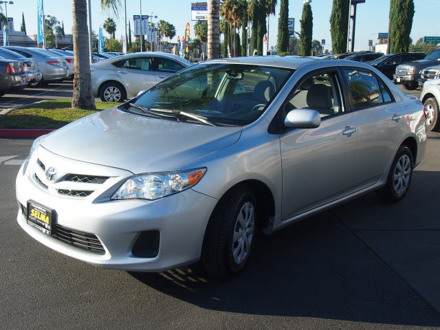 Toyota Corolla 2011 photo 2