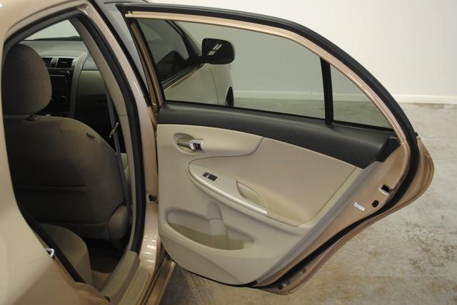 Toyota Corolla 2011 photo 10