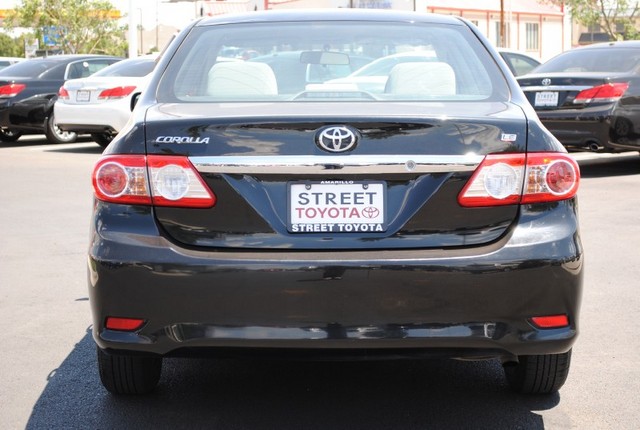 Toyota Corolla 2011 photo 4