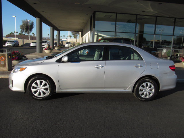 Toyota Corolla 2011 photo 1