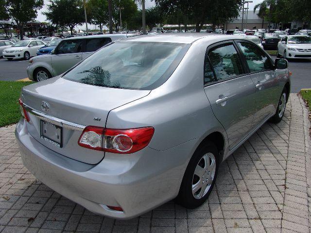 Toyota Corolla 2011 photo 3