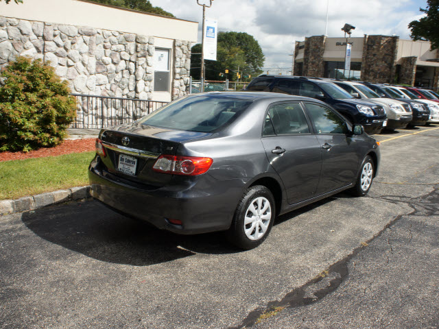Toyota Corolla 2011 photo 2