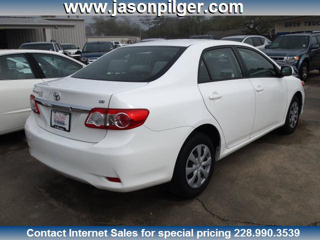 Toyota Corolla 2011 photo 2
