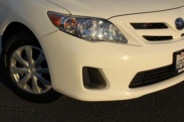 Toyota Corolla 2011 photo 2