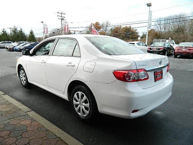 Toyota Corolla 2011 photo 3