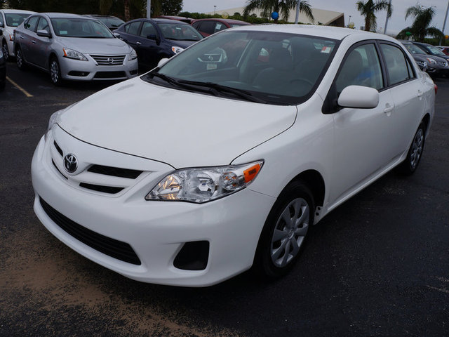 Toyota Corolla 2011 photo 2