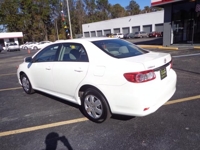 Toyota Corolla 2011 photo 2