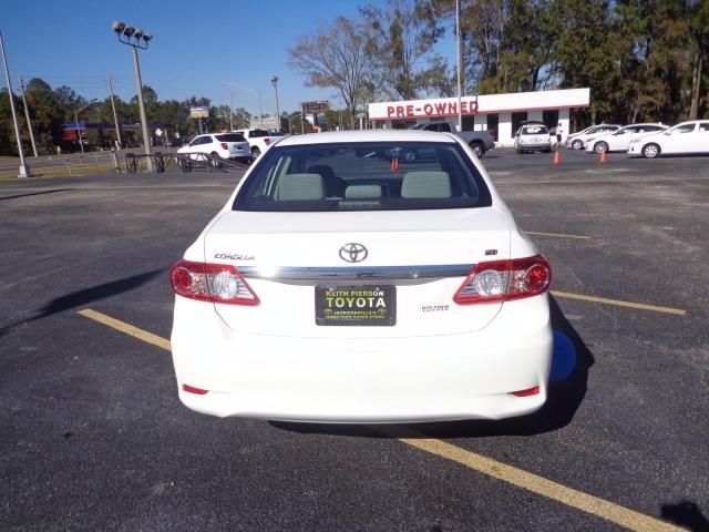 Toyota Corolla 2011 photo 3