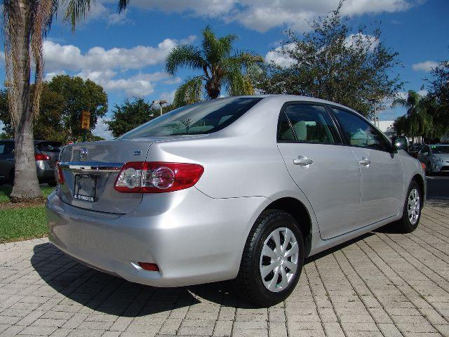 Toyota Corolla 2011 photo 2