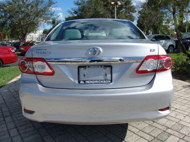 Toyota Corolla 2011 photo 3