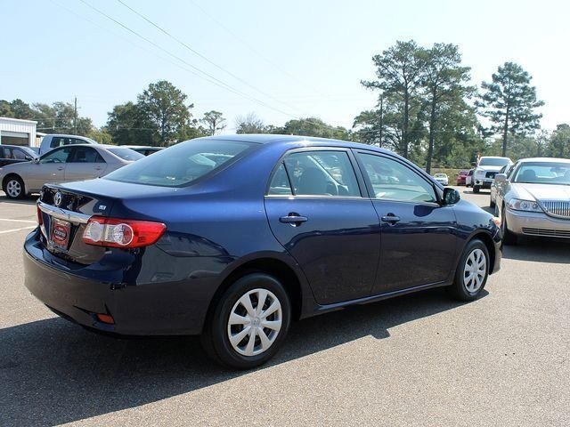 Toyota Corolla 2011 photo 2