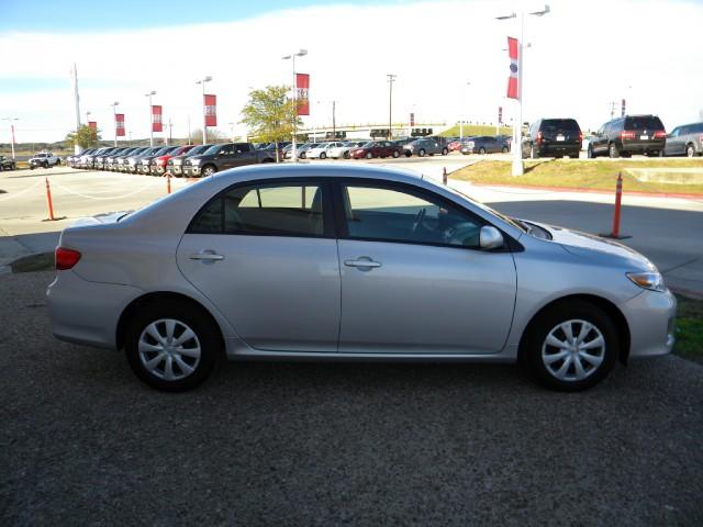 Toyota Corolla 2011 photo 4