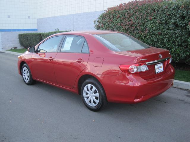 Toyota Corolla 2011 photo 4