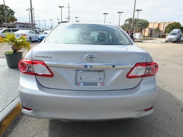 Toyota Corolla 2011 photo 4