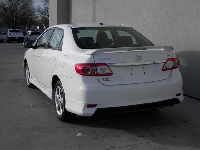 Toyota Corolla 2011 photo 4
