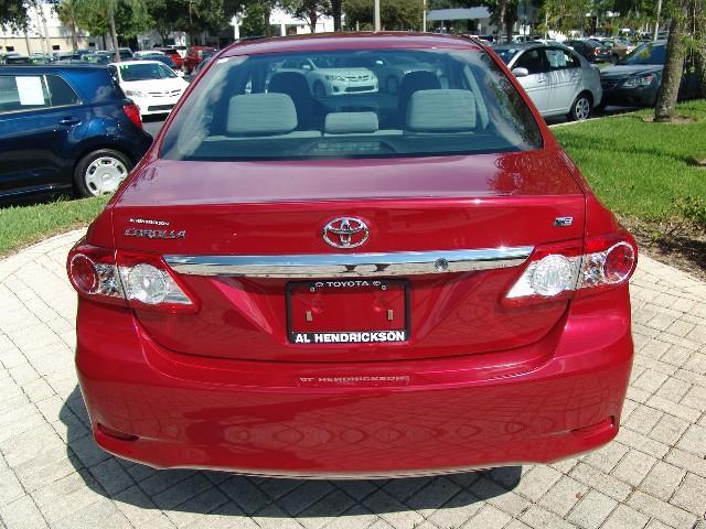 Toyota Corolla 2011 photo 4