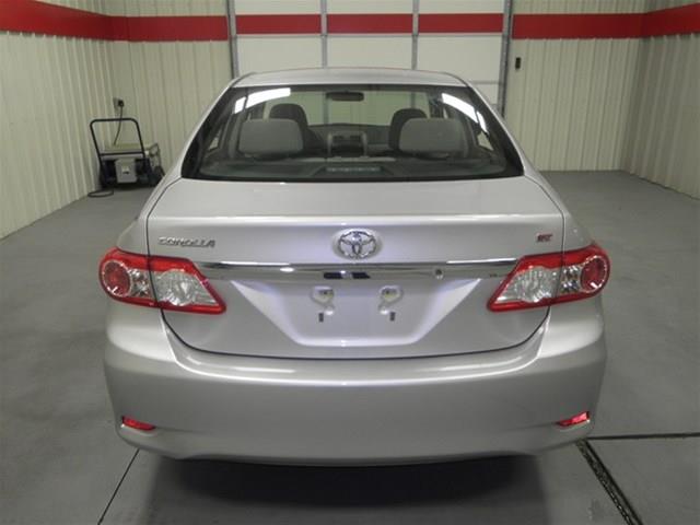 Toyota Corolla X Sedan