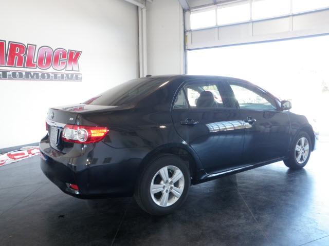 Toyota Corolla 2011 photo 2