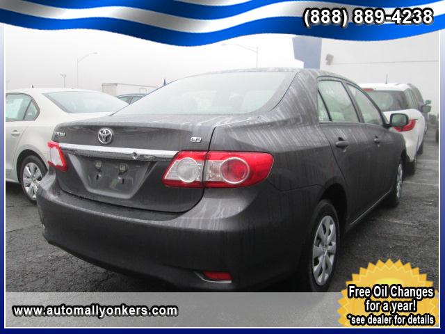 Toyota Corolla 2011 photo 1