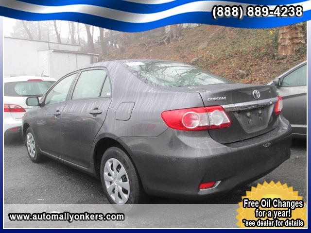 Toyota Corolla 2011 photo 2