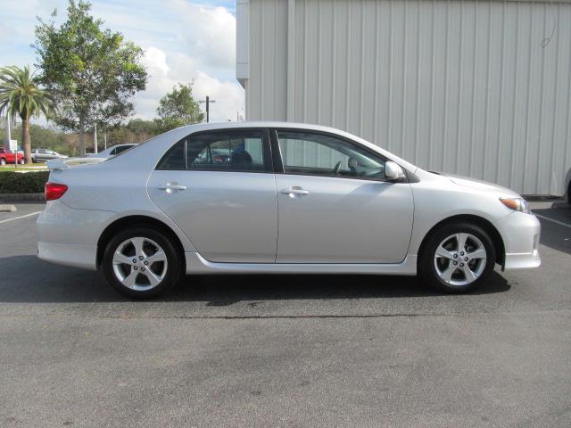 Toyota Corolla 2011 photo 1