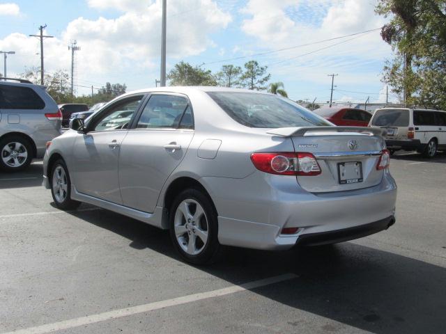 Toyota Corolla 2011 photo 3