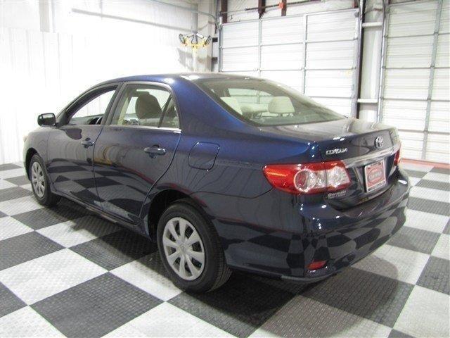 Toyota Corolla 2011 photo 4