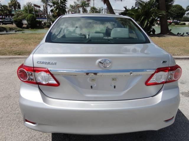 Toyota Corolla 2011 photo 4