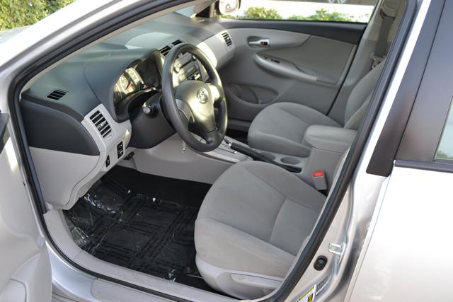 Toyota Corolla 2011 photo 2