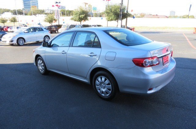 Toyota Corolla 2011 photo 4