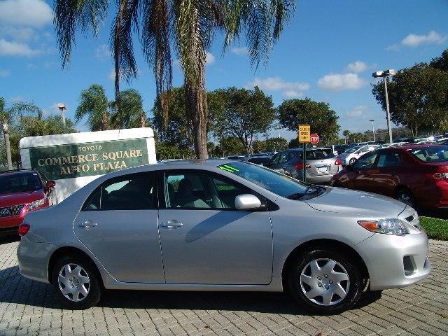 Toyota Corolla 2011 photo 2