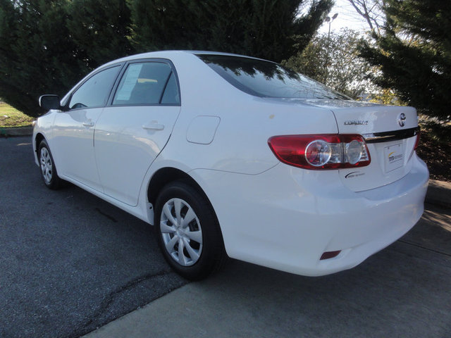 Toyota Corolla 2011 photo 3