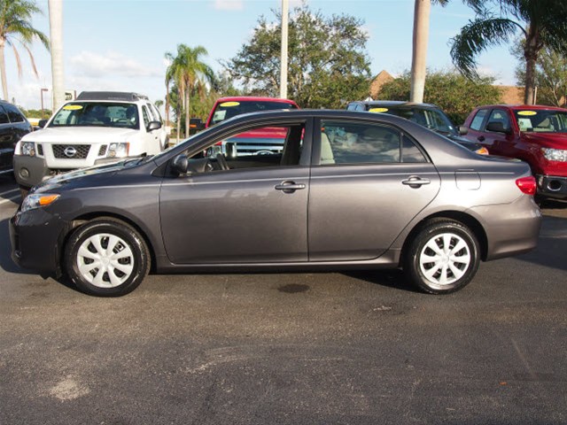 Toyota Corolla 2011 photo 1
