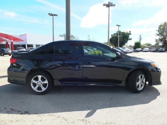 Toyota Corolla 2011 photo 2