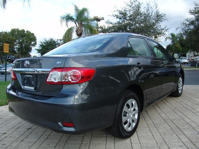 Toyota Corolla 2011 photo 3