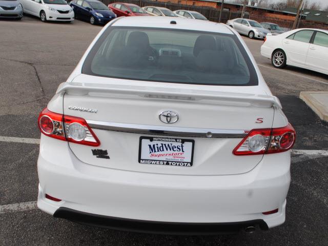 Toyota Corolla 2011 photo 3