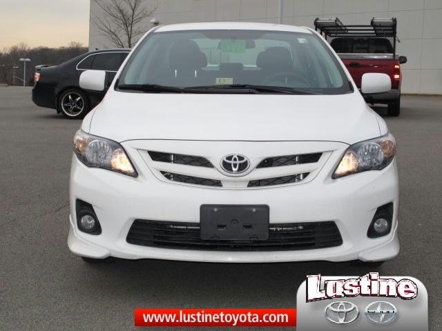 Toyota Corolla 2011 photo 1