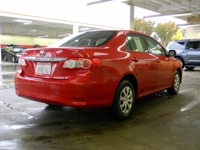 Toyota Corolla 2011 photo 4