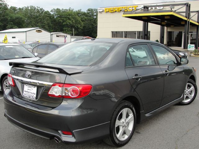 Toyota Corolla 2011 photo 17