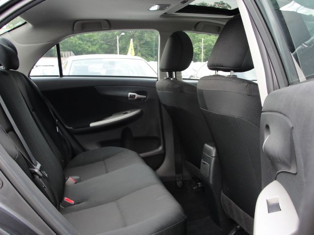 Toyota Corolla 2011 photo 23