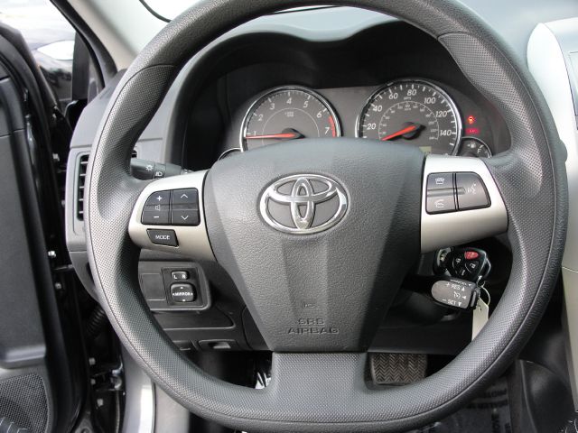Toyota Corolla 2011 photo 25